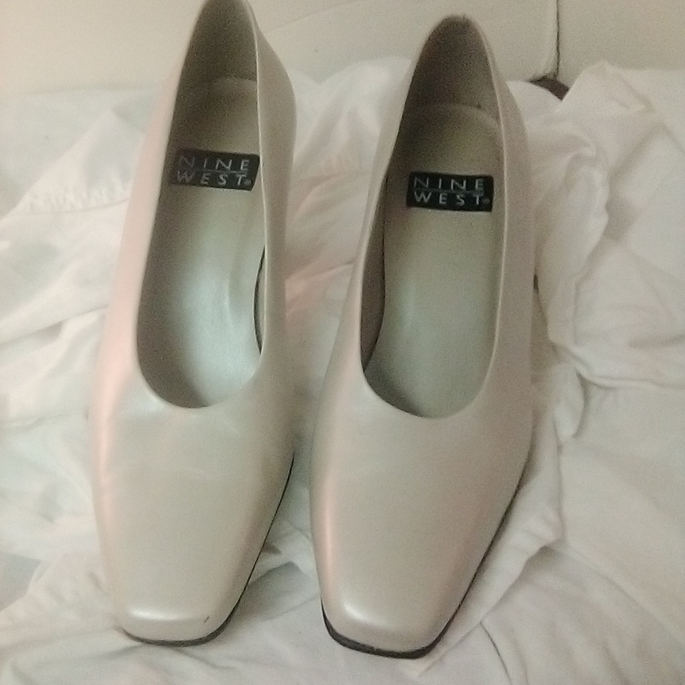 Classy Pearl Heels